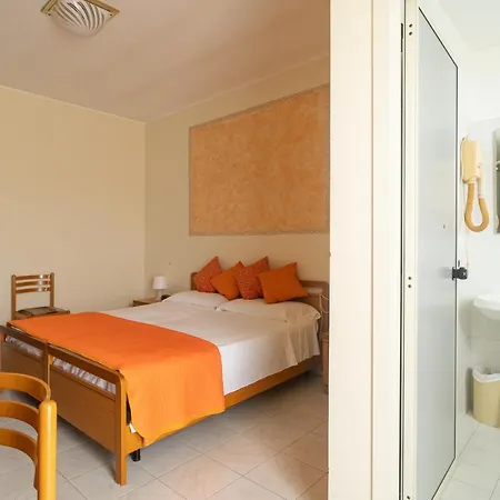 Hotell La Fonte A 300m Uscita A14 Pescara Nord