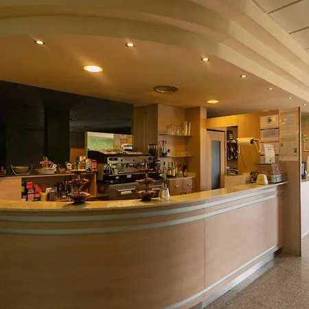 La Fonte A 300m Uscita A14 Pescara Nord Hotel 3*