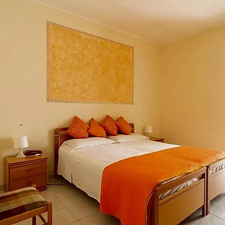 Hotell La Fonte A 300m Uscita A14 Pescara Nord 3*