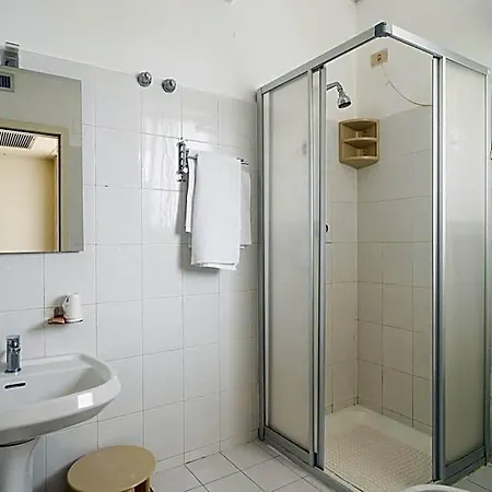 Hotell La Fonte A 300m Uscita A14 Pescara Nord 3*